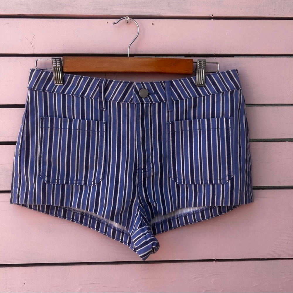 Urban Outfitters Shorts - Picture 4 of 5